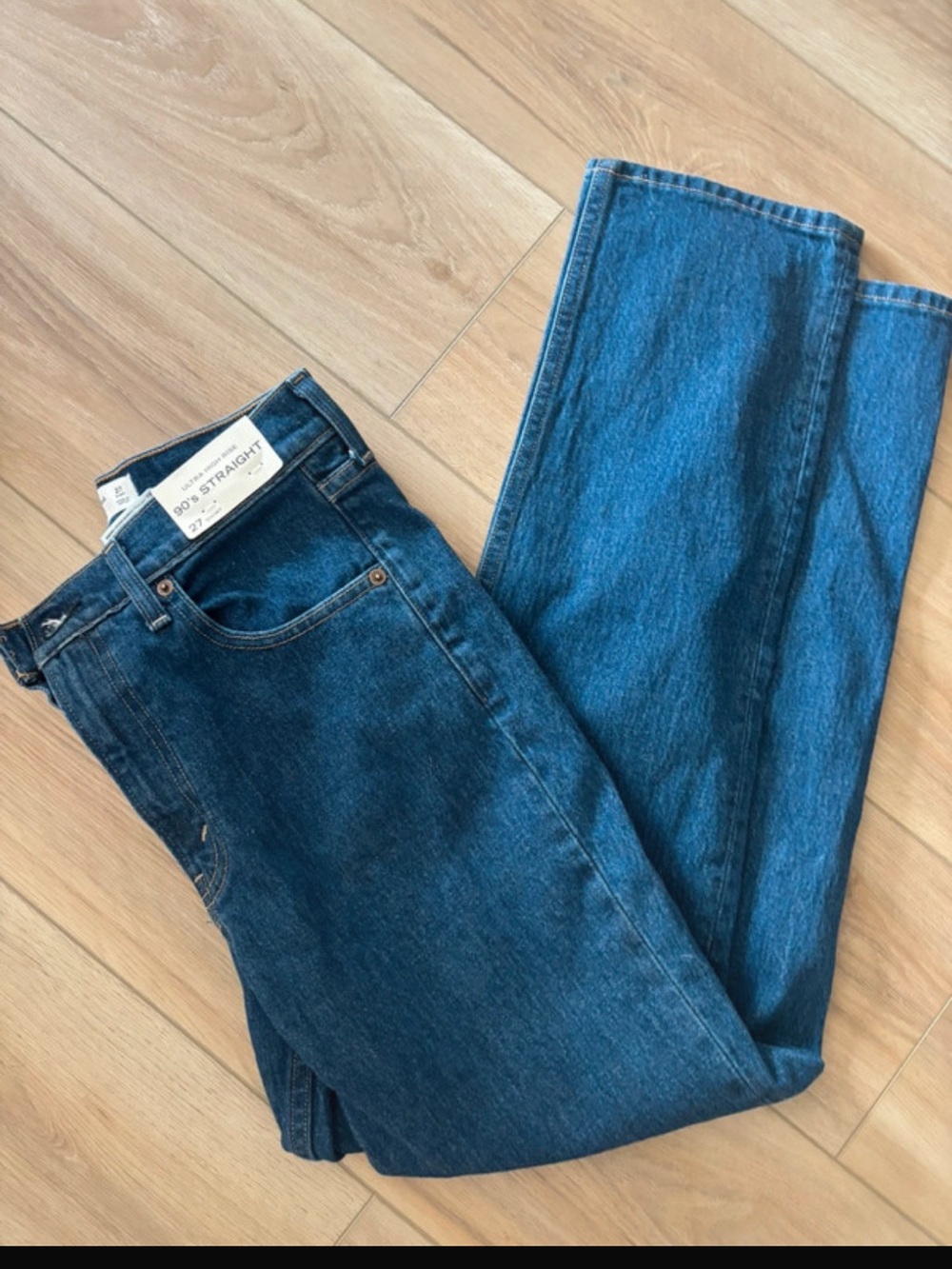 Abercrombie 90s Ultra High Rise Straight Jeans